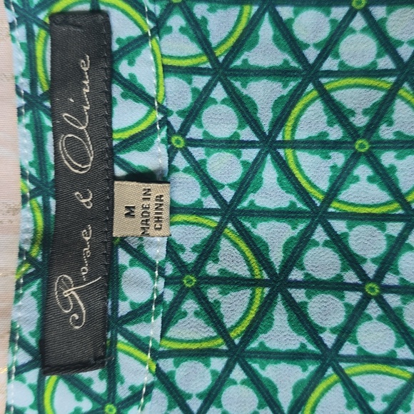 Rose & Olive Green Blouse Sz. Medium - Picture 4 of 4